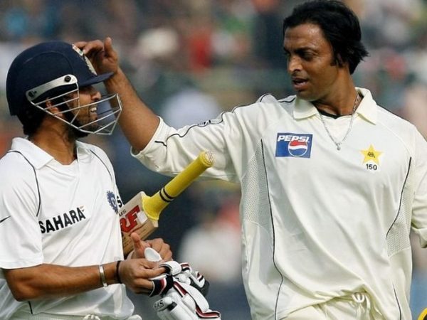 when-shoaib-akhtar-used-the-short-ball-against-an-injured-tendulkar.Click to read full article.
