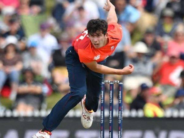 mastering-the-knuckle-ball-with-pat-brown.Click to read full article.