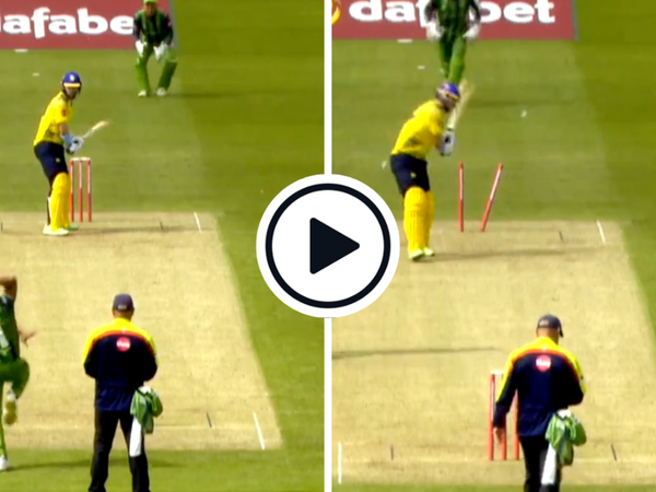 watch-naseem-shah-detonates-south-africa-international-wayne-parnells-middle-stump-sensational-t20-blast-death-over.Click to read full article.