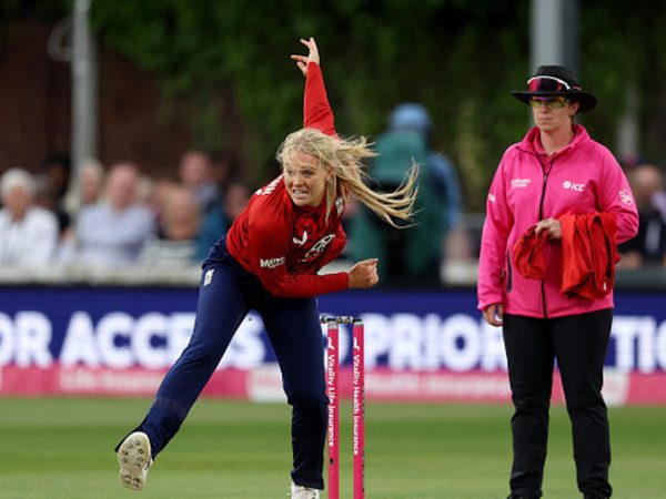 england-leggie-sarah-glenn-rips-through-australia-middle-order-in-womens-world-cup-warm-up.Click to read full article.