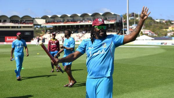 honour-wear-crest-chris-gayle.Click to read full article.
