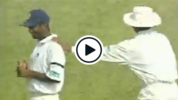 watch-the-absolutely-bizarre-unappealed-for-uncelebrated-caught-behind-that-denied-murali-a-test-ten-for.Click to read full article.