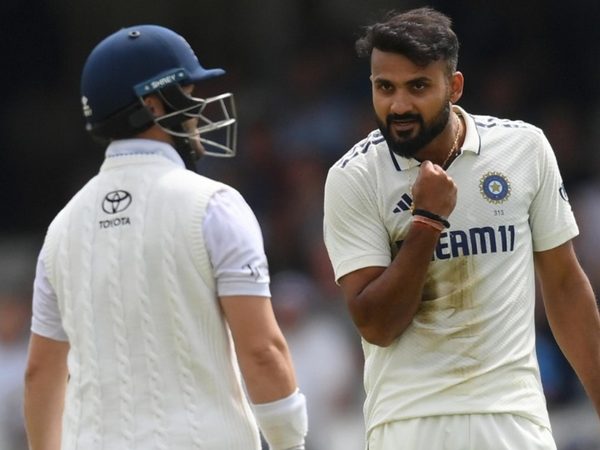 ben-duckett-vs-akash-deep-battle-sledges-scoops-send-off-lights-up-oval-test.Click to read full article.