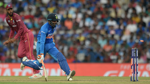 ive-never-seen-that-happen-in-cricket-kohli-unimpressed-by-run-out-call.Click to read full article.