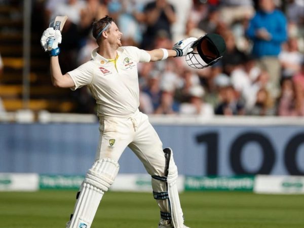 steve-smith-the-man-tapping-bradmans-shoulder.Click to read full article.