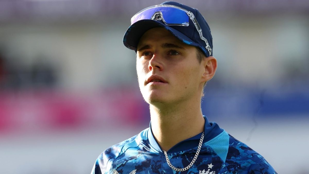 Jacob Bethell in England ODi kit