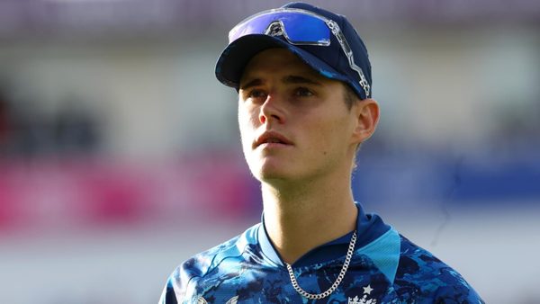 salt-v-smith-bethell-trade-off-five-talking-points-england-september-white-ball-squads.Click to read full article.