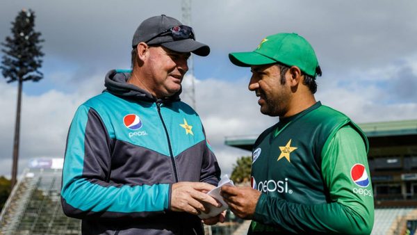 mickey-arthur-backs-sarfraz-ahmed-world-cup-captaincy.Click to read full article.