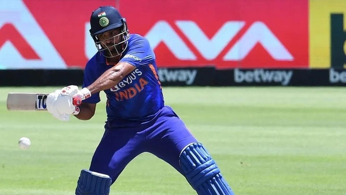 Shardul Thakur smashes eight sixes in VHT