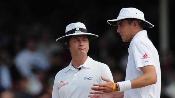 simon-taufel-career-drs-sandpapergate.Click to read full article.
