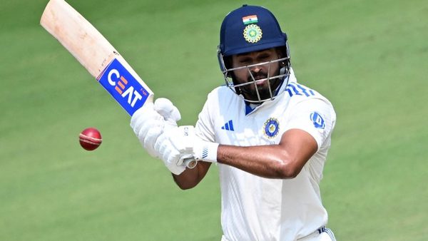 duleep-trophy-2024-round-2-day-2-shreyas-iyer-falls-for-duck-padikkal-impresses-with-fighting-92.Click to read full article.