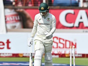 an-hour-of-struggle-after-a-decade-in-exile-nic-maddinsons-33-ball-duck-lays-bare-australias-batting-woes.Click to read full article.