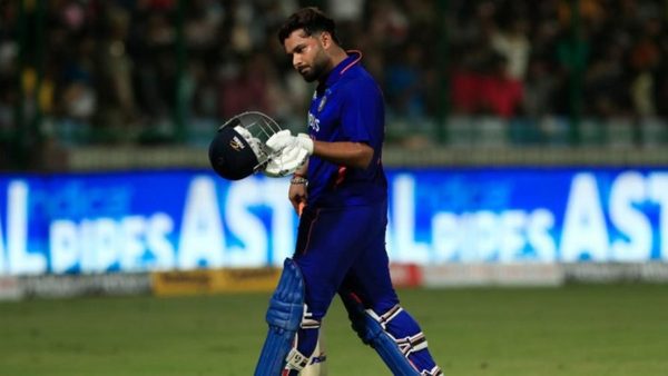 rishabh-pant-should-and-will-walk-into-indias-t20-world-cup-xi.Click to read full article.