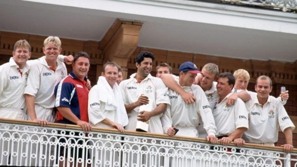 when-flintoff-dropped-three-catches-off-akram.Click to read full article.