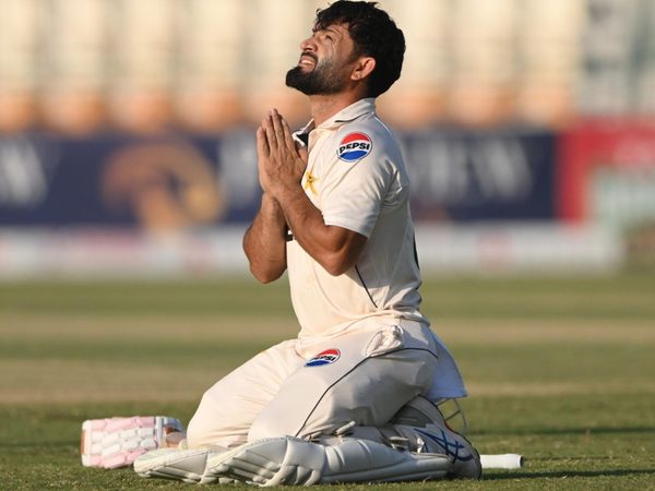 full-list-kamran-ghulam-becomes-13th-pakistan-player-to-score-a-hundred-on-test-debut.Click to read full article.