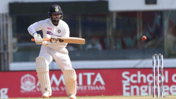 pant-might-never-be-a-dhoni-but-he-is-here-to-stay-in-the-test-line-up.Click to read full article.