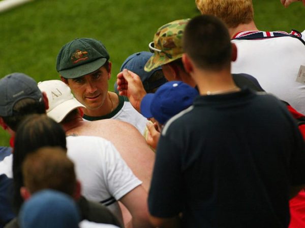 dont-mess-barmy-army-justin-langer.Click to read full article.