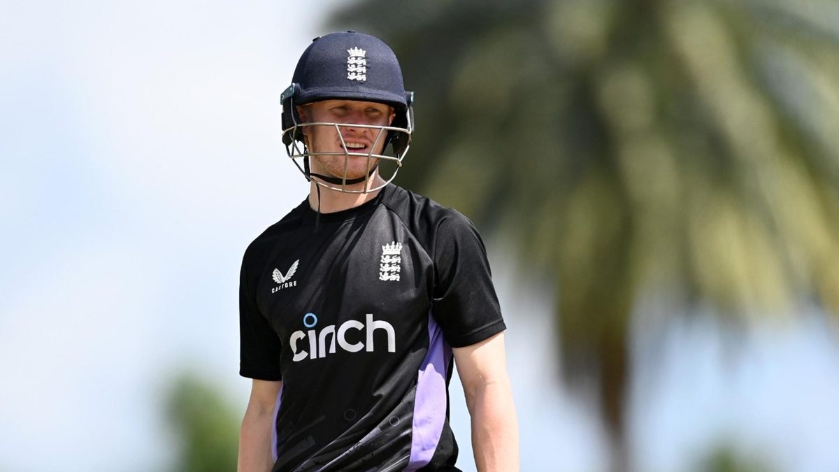 Jordan Cox, England wicketkeeper, in training