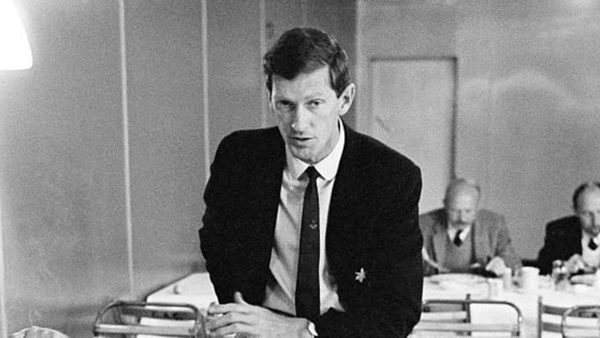 peter-walker-mbe-former-england-test-cricketer-and-glamorgan-chairman-dies.Click to read full article.