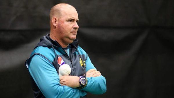 arthur-sarfaraz-captain-pakistan.Click to read full article.