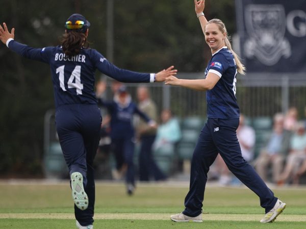 29-year-old-england-seamer-freya-davies-retires-from-cricket-to-pursue-law-career.Click to read full article.