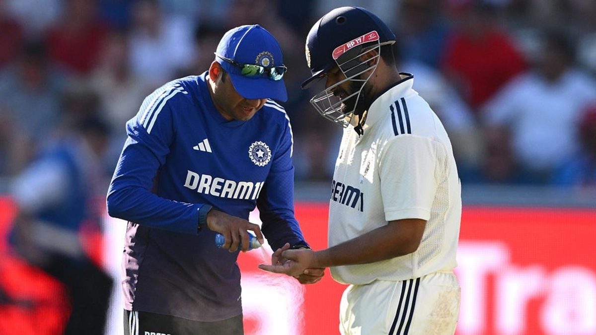 England were docked two WTC points for a low over-rate in the Lord's Test against India. Here's what the regulation say about time-wasting and injury delays, from the batting side.