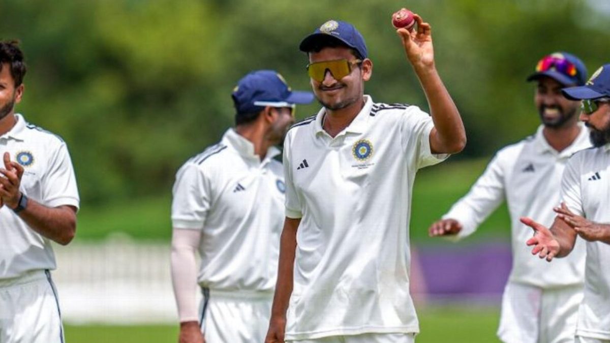 Jharkhand left-arm spinner Manishi equalled a first-class cricket world record by dismissing six batters via LBW in a single innings during the Duleep Trophy quarter-final between East Zone and North Zone