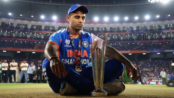 india-have-better-batters-than-present-day-sky-but-no-easy-choice-as-captain.Click to read full article.