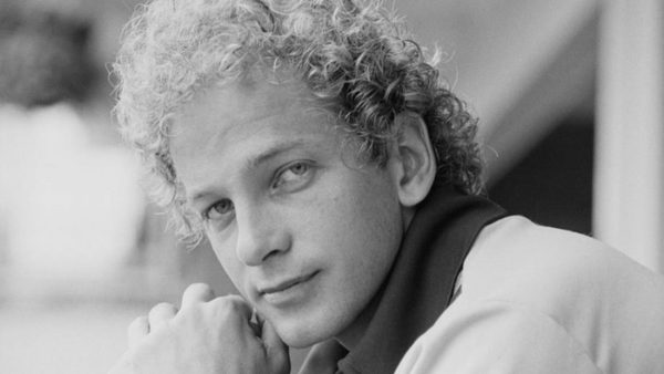 meet-david-gower-a-batting-genius.Click to read full article.
