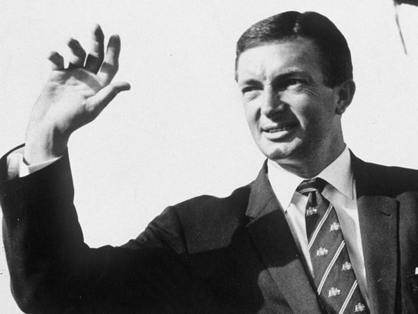 how-richie-benaud-transformed-australia-from-ordinary-to-invincible-almanack.Click to read full article.