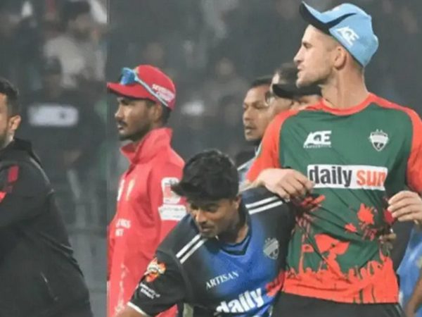 very-very-rude-alex-hales-slams-tamim-iqbal-for-personal-and-pathetic-confrontation-during-bpl-game.Click to read full article.