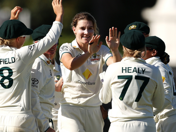 australia-hammer-south-africa-sutherland-shines-record-breaking-test-win.Click to read full article.
