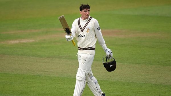 discarded-england-batter-dan-lawrence-plays-blistering-career-best-knock-in-lone-county-championship-effort.Click to read full article.