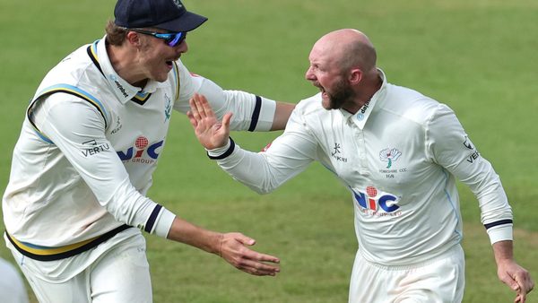 county-side-break-record-for-biggest-ever-championship-victory-with-504-run-thrashing.Click to read full article.