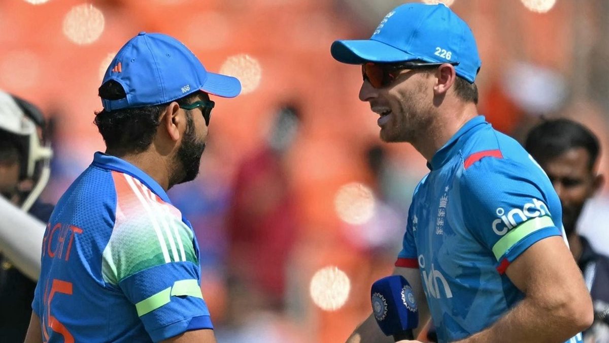 India England players are wearing green ribbons
