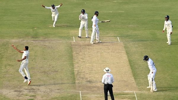 quiz-bowlers-with-most-caught-and-bowled-dismissals-in-test-cricket.Click to read full article.