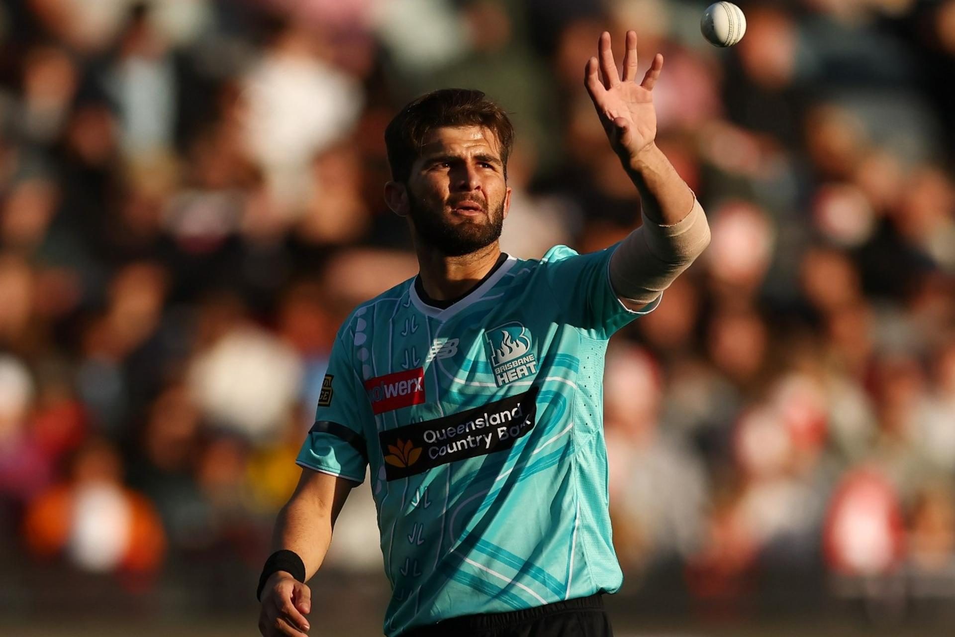 0-43 in 2.4 overs: Pakistan star taken off attack after bowling two beamers in an over on disastrous BBL debut