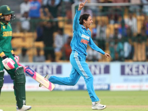 smriti-mandhana-the-other-wrong-footed-inswinging-menace-springs-a-bowling-surprise.Click to read full article.
