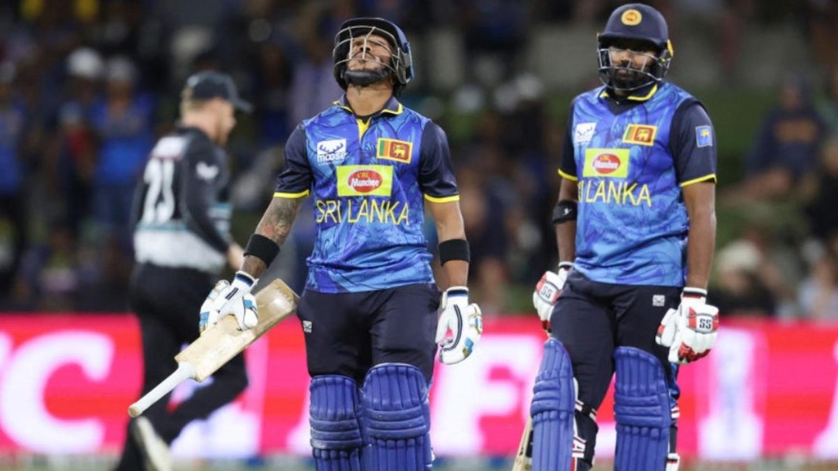 Sri Lanka collapsed to give New Zealand victory in the first T20I
