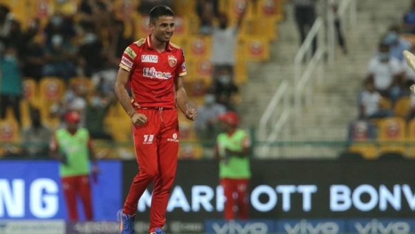 hold-the-chahar-chahal-debate-why-are-we-not-discussing-ravi-bishnoi.Click to read full article.