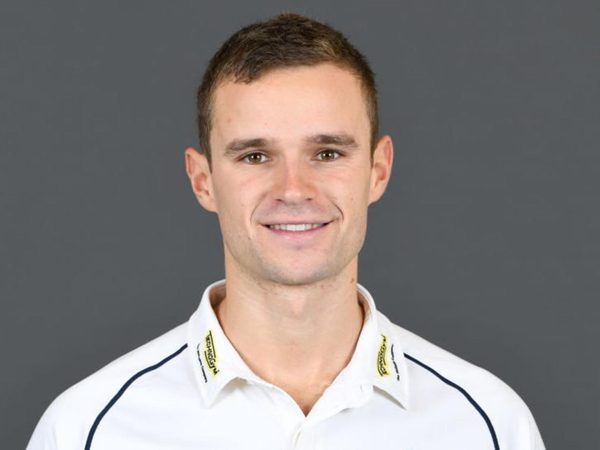 yorkshire-sign-josh-poysden-three-year-deal.Click to read full article.