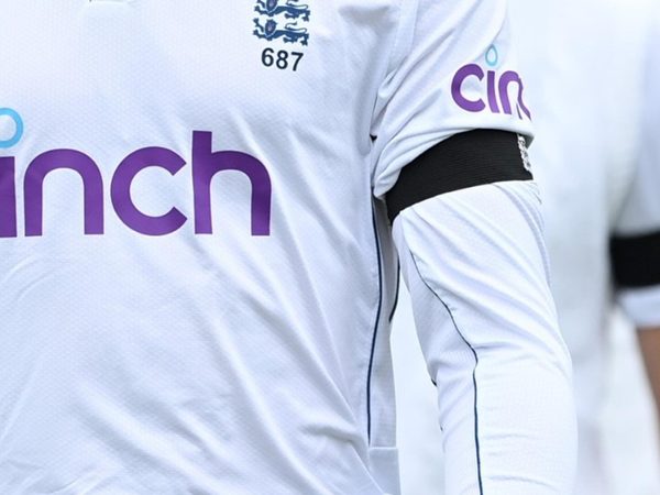explained-why-england-and-india-players-are-wearing-black-armbands-at-the-leeds-test.Click to read full article.