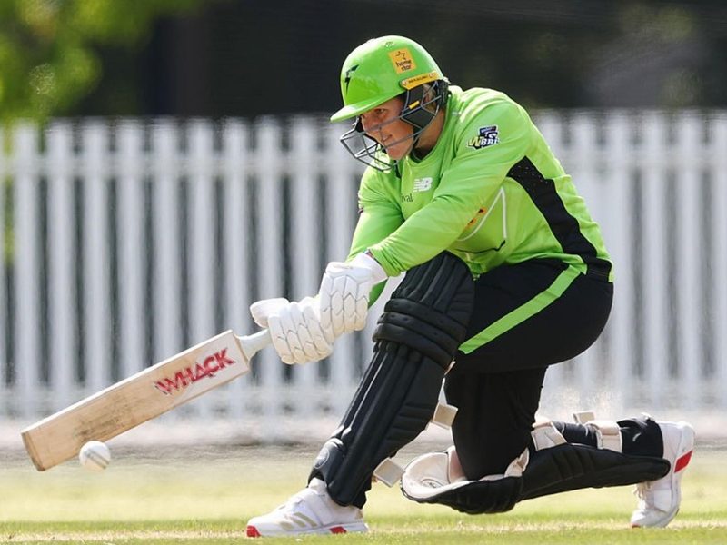 15-ball-fifty-sister-of-australia-international-laura-harris-equals-world-record-on-super-smash-debut.Click to read full article.