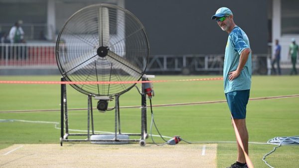 im-getting-splinters-in-my-arse-jason-gillespie-faces-awkward-press-conference-after-responsibilities-curbed.Click to read full article.