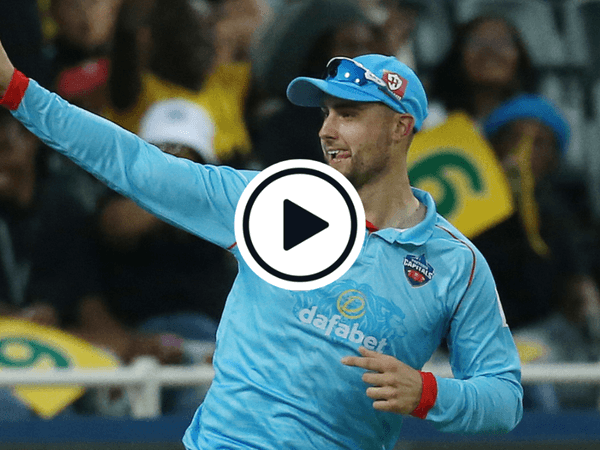 watch-fleming-cant-believe-it-will-jacks-takes-astonishingly-nonchalant-boundary-one-hander-in-sa20.Click to read full article.
