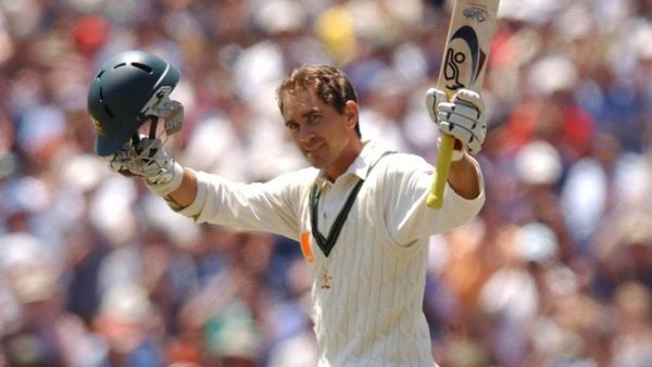 justin-langer-on-borrowing-bats-a-boxing-day-special-and-surpassing-bradman.Click to read full article.