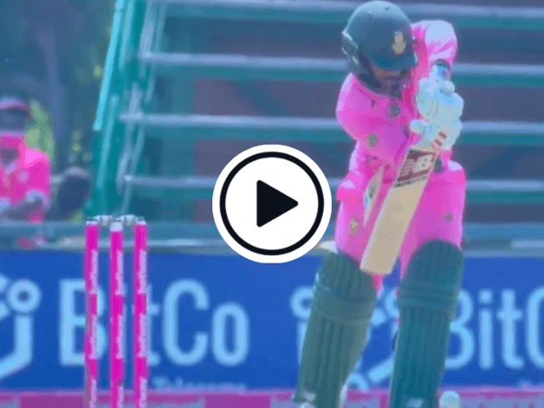 watch-bavumas-bat-breaks-in-bizarre-fashion-after-routine-defensive-shot-off-faheem.Click to read full article.