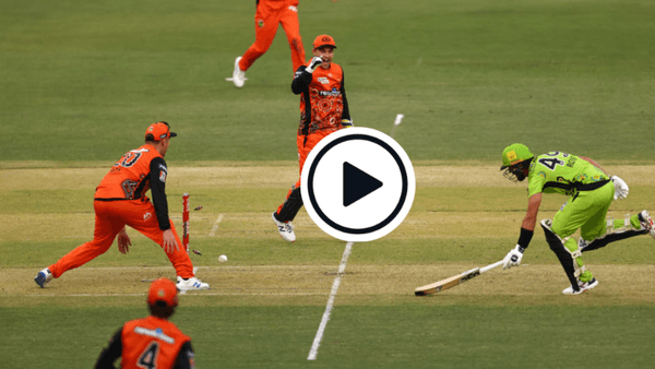 watch-schoolyard-handball-series-of-errors-end-in-unbelievable-run-out.Click to read full article.