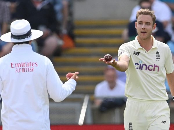 his-fingers-are-underneath-the-ball-frustrated-stuart-broad-remonstrates-with-umpire-after-devon-conway-ruled-not-out.Click to read full article.