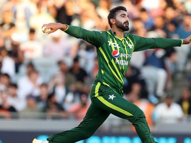 10-wickets-in-two-t20s-out-of-favour-pakistan-leggie-usama-mir-follows-record-6-8-with-four-wicket-haul.Click to read full article.